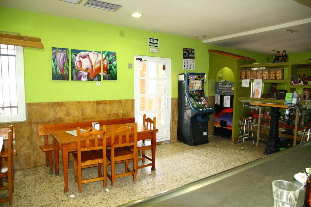 Hostal Asturias Jarilla Exterior photo