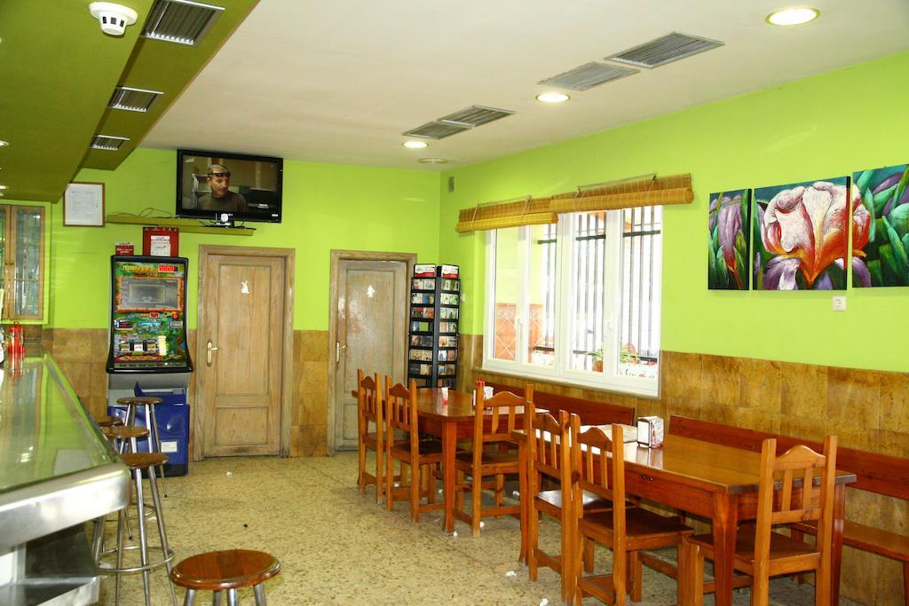 Hostal Asturias Jarilla Exterior photo