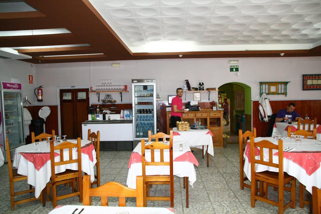 Hostal Asturias Jarilla Exterior photo
